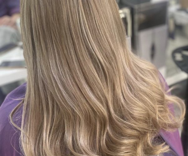 Serenity Emporium Hair Salon Cheadle - Summer Hair Care: How to Keep Your Blonde Looking Expensive All Summer Long Screenshot